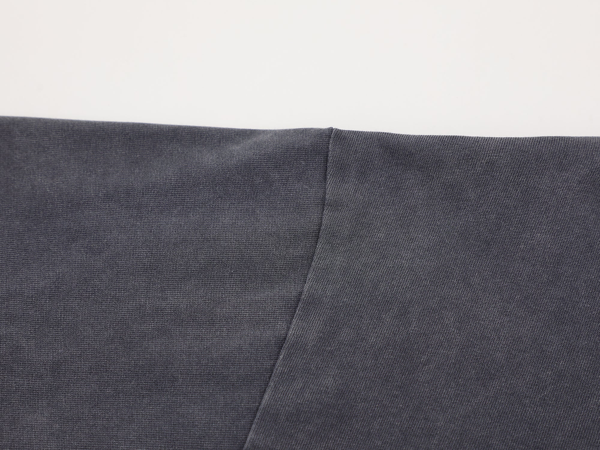 Skeleton Hand Tee -Grey